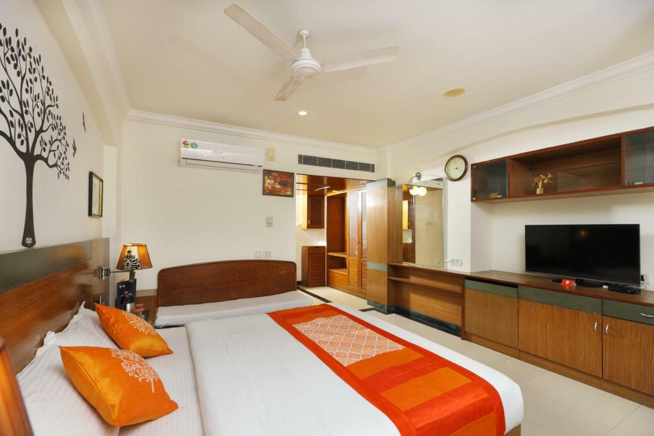 Oyo 1081 Hotel Sindhu International Tirupati Extérieur photo
